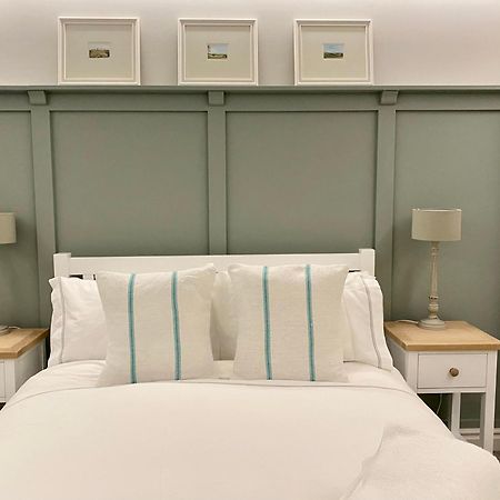 Victoria Bar Walls By Chateau Anna, Central York - Free Parking Экстерьер фото